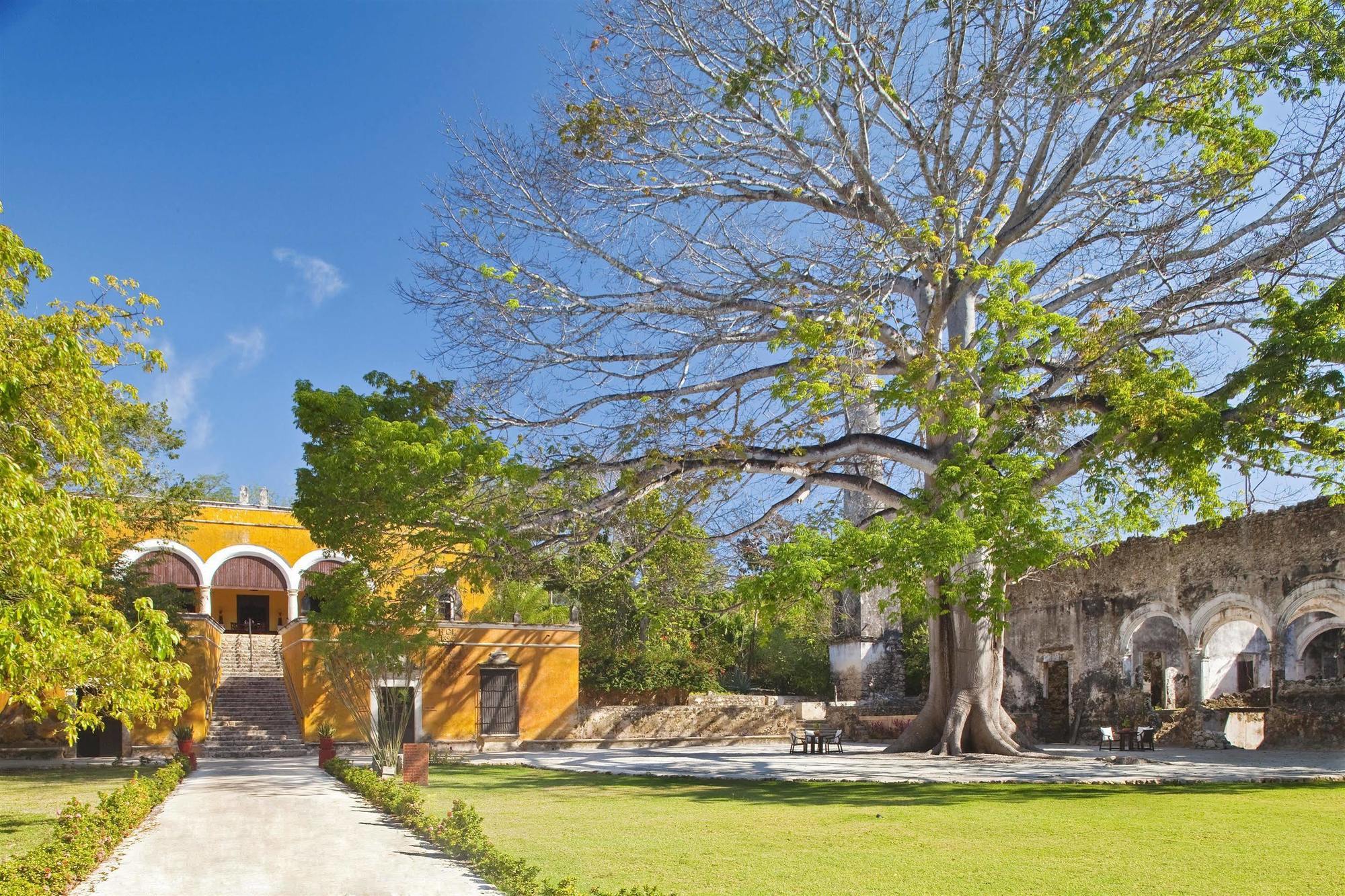 Hacienda Uayamon Hotel Exterior photo
